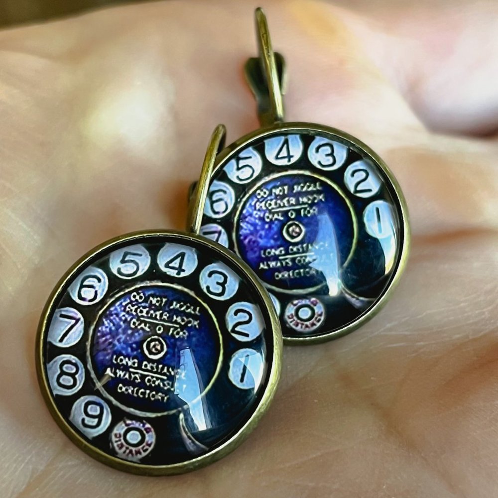 🆕🙂Retro Vintage Aged Trends Creative Rotary Phone Earrings - Blue Black